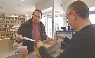 Logistieker levert loten af op verkooppunt