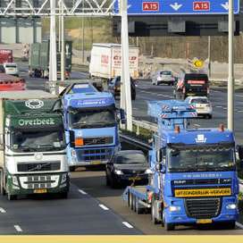 Nederland verdubbelt truckregistraties in februari