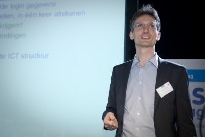 Professor Kees Jan Roodbergen van Rijksuniversiteit Groningen
