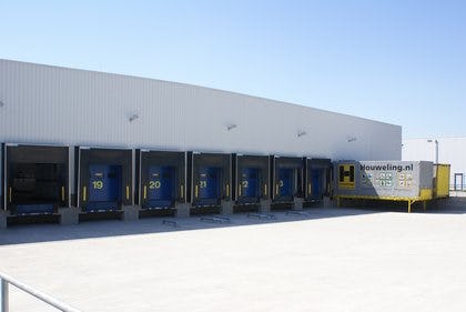 Het logistiek centrum van Synerlogic beschikt over dertig laadkuilen. (Foto: 2015)