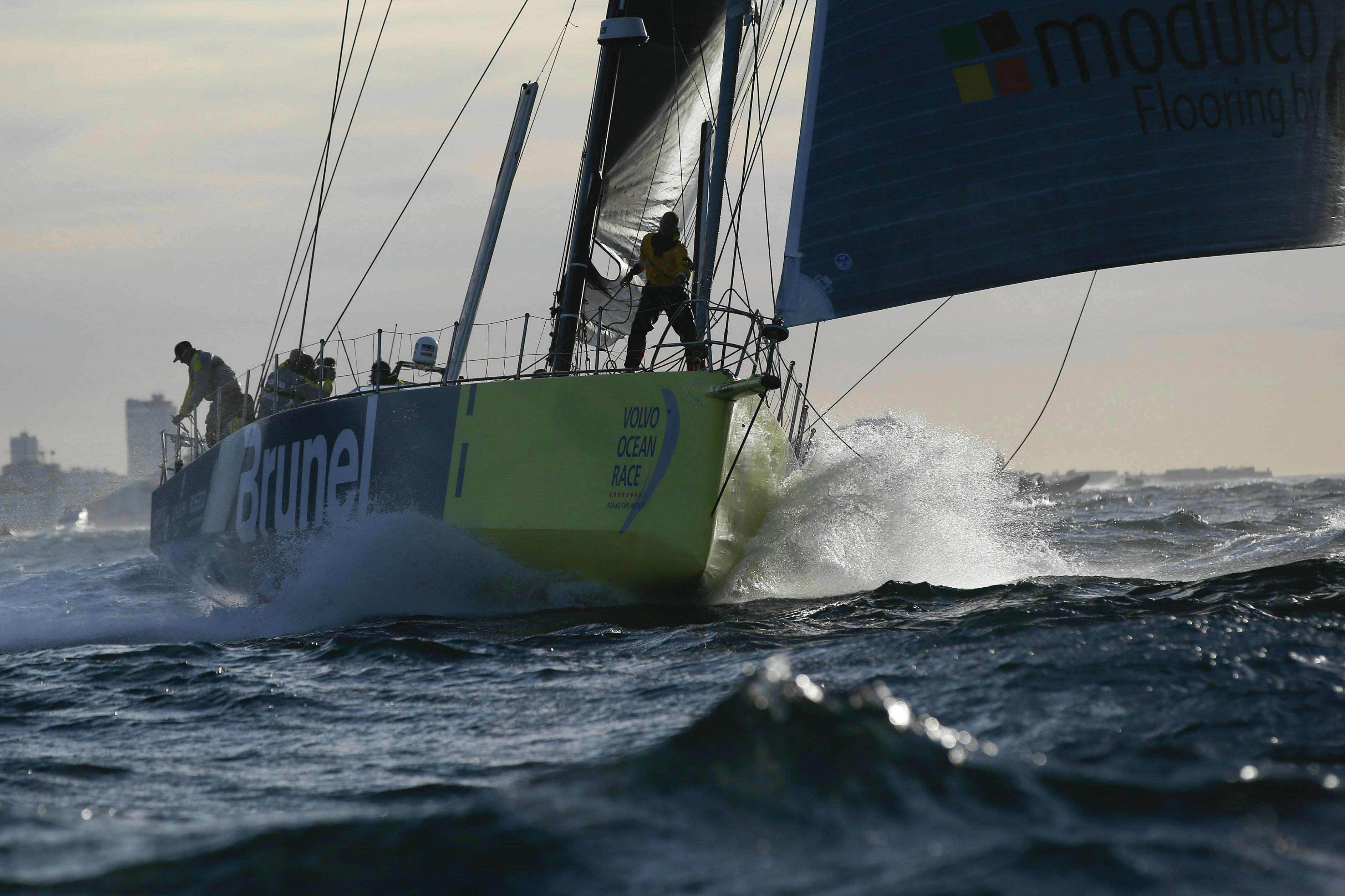 Het Nederlandse team Brunel staat in de ranking op positie twee maar doet er alles aan om in Den Haag als eerste over de streep te komen.