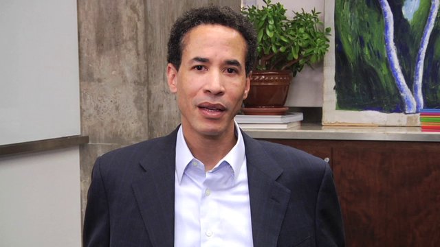 Charles Phillips, CEO van Infor zegt over de overname van GT Nexus: “Infor en GT Nexus zullen gezamenlijk klanten voorzien van inzicht in hun supply chains om de productie te beheren. Daarnaast kunnen ze opgeslagen en getransporteerde goederen monitoren."