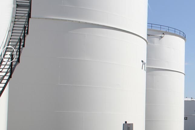 Tankopslag Koole komt voor een miljard in andere handen