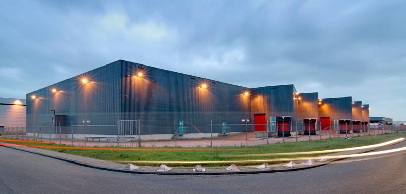 Het DC 5 van Prologis Distripark Eemhaven. De logistiek vastgoed ontwikkelaar beschikt nu - inclusief de laatste aankoop van circa 17.645 aan logistiek vastgoed - in Eemhaven over 10 distributiecentra.