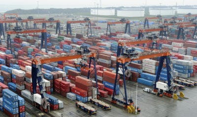 Rotterdamse haven ondanks forse daling overslag optimistisch
