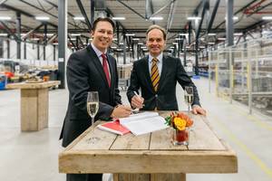 Ken Beyer (Ingram Micro) en Michiel Alting van Geusau (Docdata)