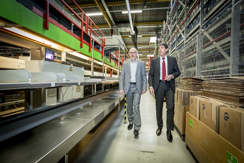 Royal Jongbloed gaat de logistiek van boeken uitbesteden aan CB.