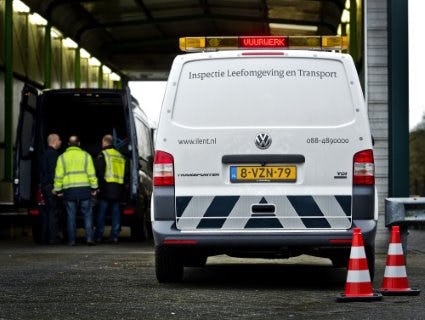 ILT verdenkt 400 transporteurs van oneerlijke concurrentie