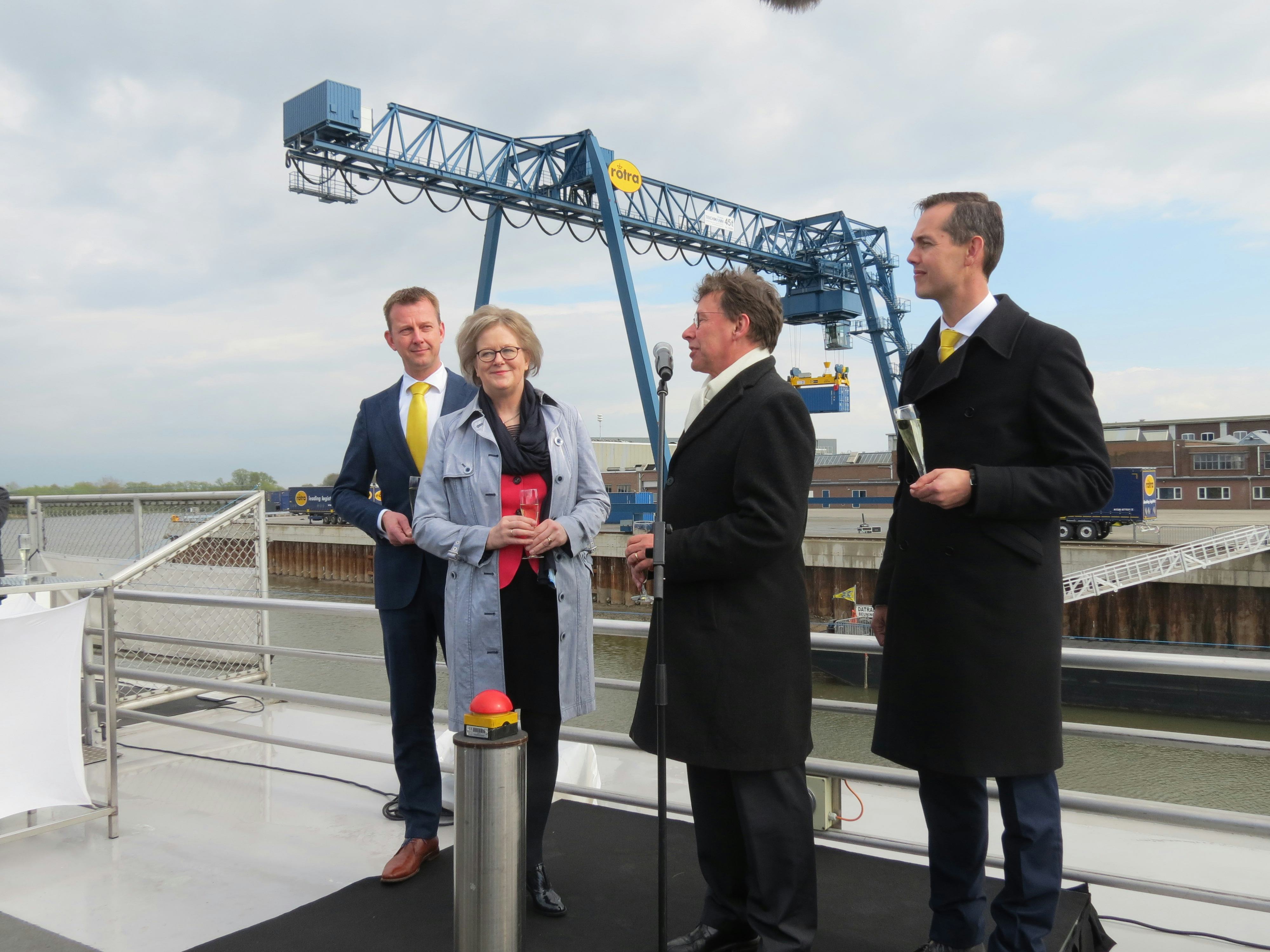 Rotra opent Container Terminal Doesburg officieel