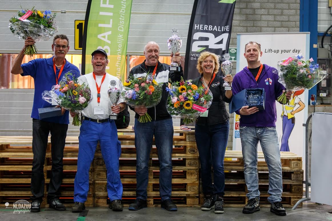 Het complete podium van het NKIT 2016, v.l.n.r. Jan Bokhorst (4e), Leon van der Vorst (2e), Bram ter Bruggen (1e), Gonnie Blenkers (3e) en Ramon Leemeijer (5e).
Foto: Dave Zuuring
