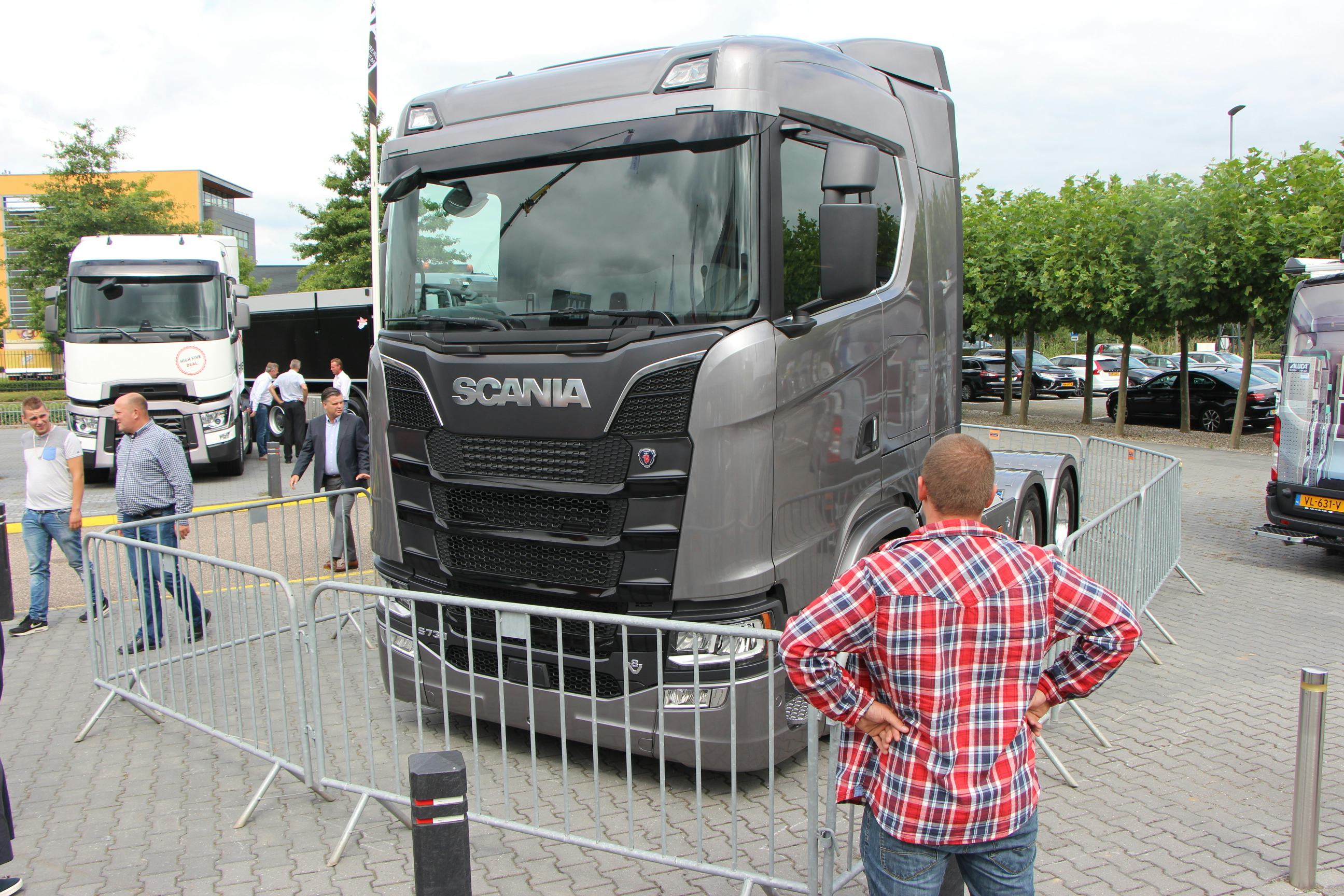Nieuwe Scania grote publiekstrekker Transport Compleet