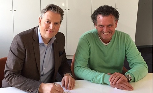 Richard Dekker, Financieel Directeur Wilmink Group (links) en Robert Overgoor, Commercieel Manager Night Star Express Hellmann