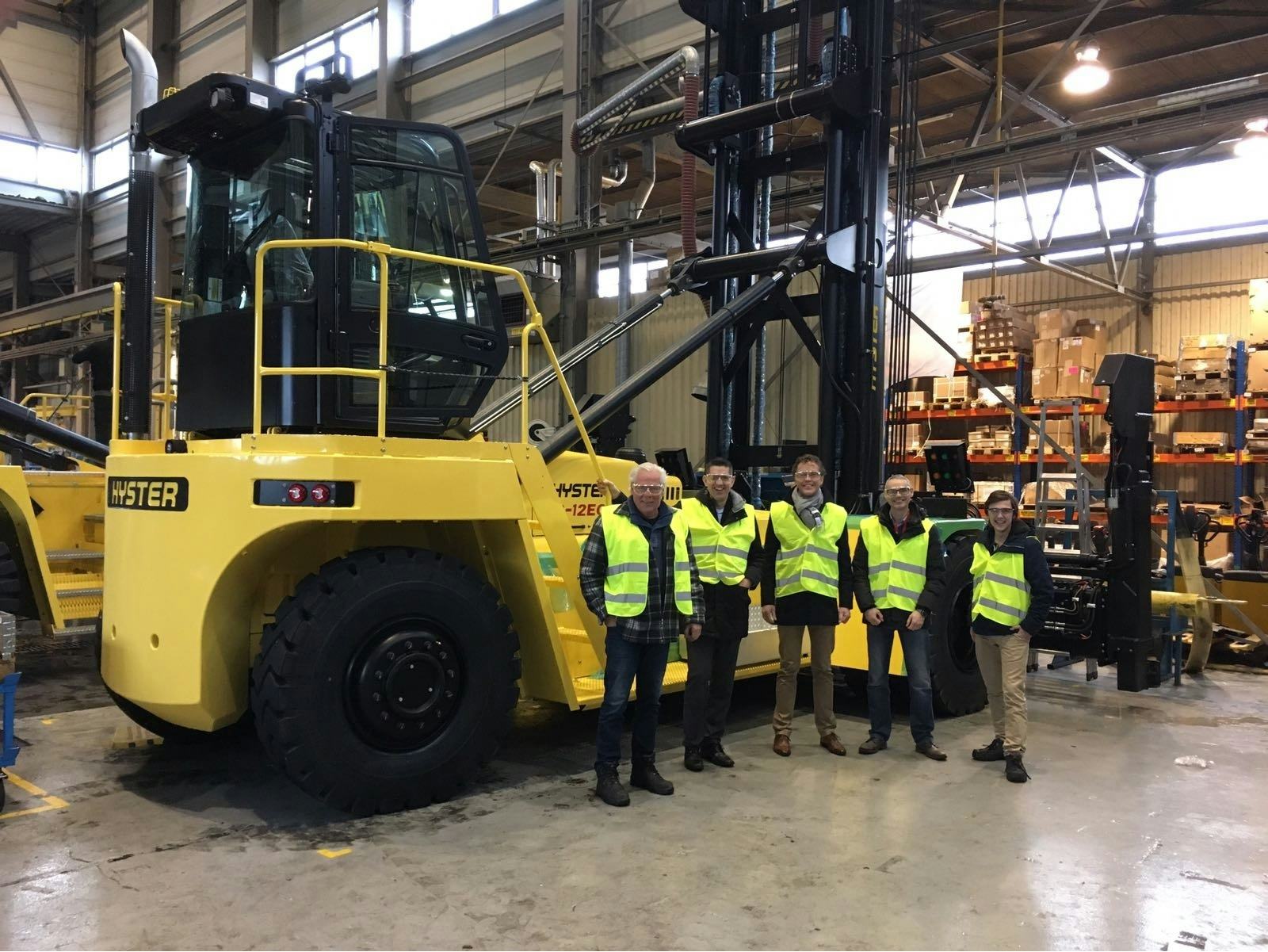 Binnenvaartterminal Nedcargo Alpherium heeft een nieuwe Empty Container Handler in gebruik genomen van Hyster, een H22XM-12EC die gebouwd is op de productielocatie in Nijmegen