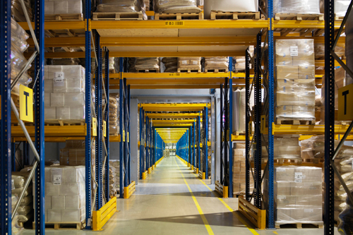 Jonker & Schut investeert in een nieuw geïntegreerd WMS, TMS en ERP. 