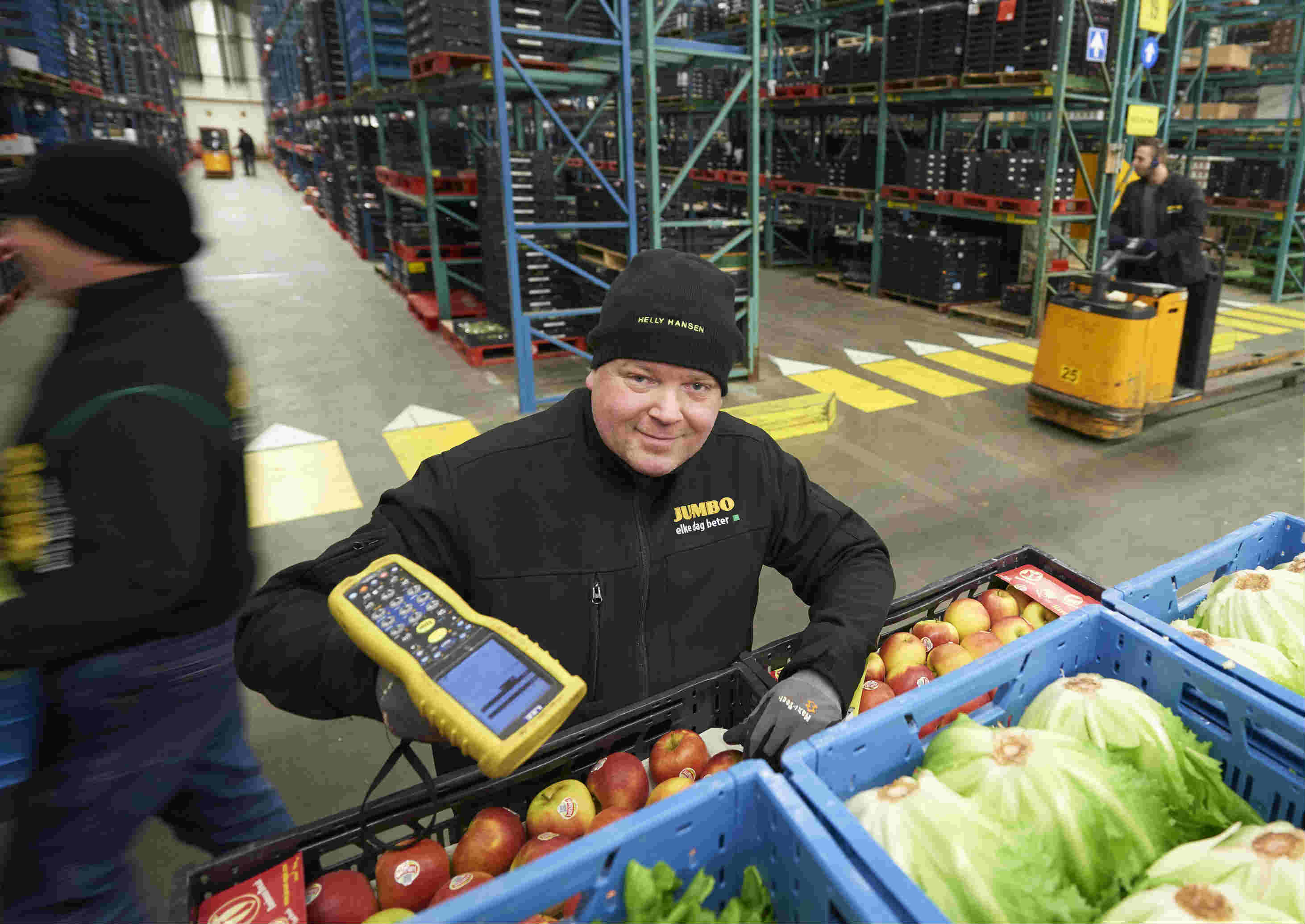Een grote meerderheid van de werknemers van distributiecentra van supermarktketen Jumbo kiest voor nieuwe arbeidsvoorwaarden in de vorm van een arbeidsvoorwaardenregeling (avr). Een nederlaag voor de vakbonden die vorig jaar met stakingen een collectieve arbeidsovereenkomst (cao) wilden afdwingen bij de supermarktketen.