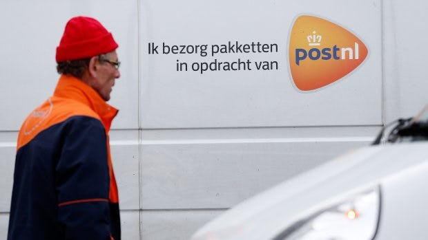 'Pakketbezorgers hebben honderdduizenden euro's tegoed'