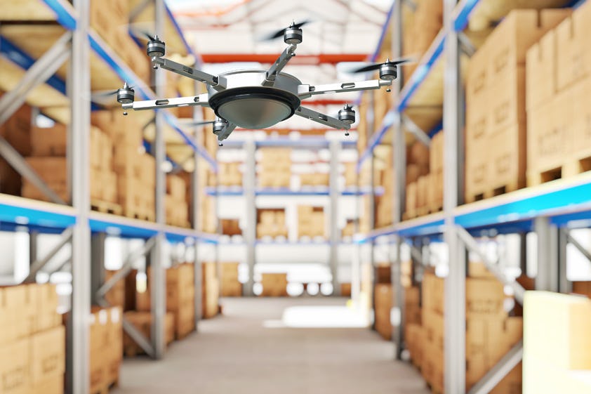 Kleine drones met RFID kunnen magazijnvoorraden inventariseren