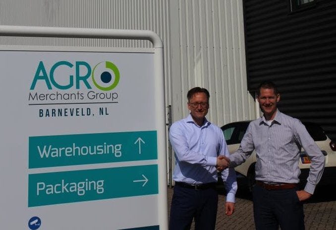 vlnr:

Gerbrand Goede, procurement Agro Merchants Group  
Daan van der Steeg, nationaal accountmanager Toyota Material Handling
