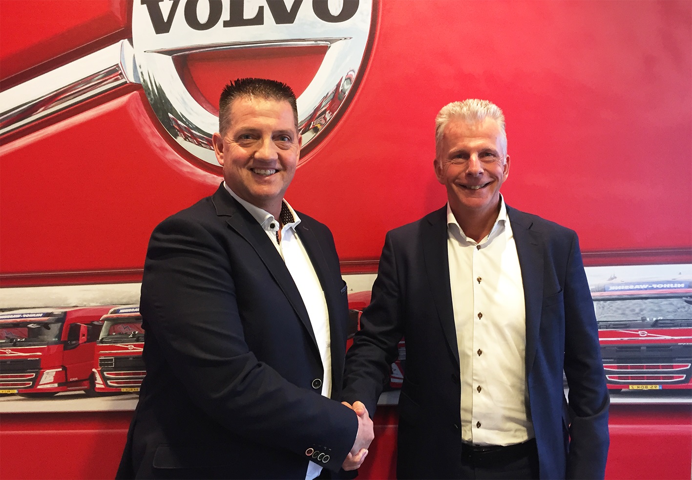 Martin Schoemaker, General Manager Feed Logistics Nijhof-Wassink en (rechts) Jeroen Rossy,  CEO Triferto