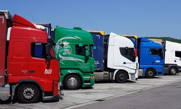 ‘Meer parkeerplaatsen nodig voor vrachtwagens’