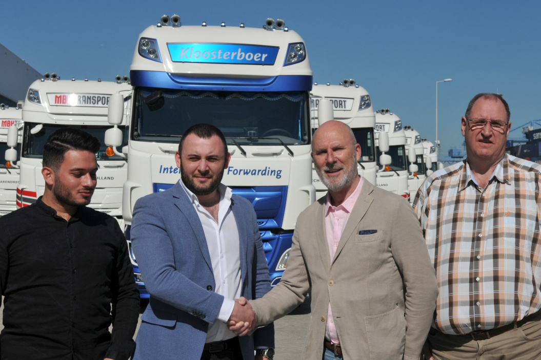 Abdullah Haken, Burak Hakan, Gerry Stentler en Henk Mesker