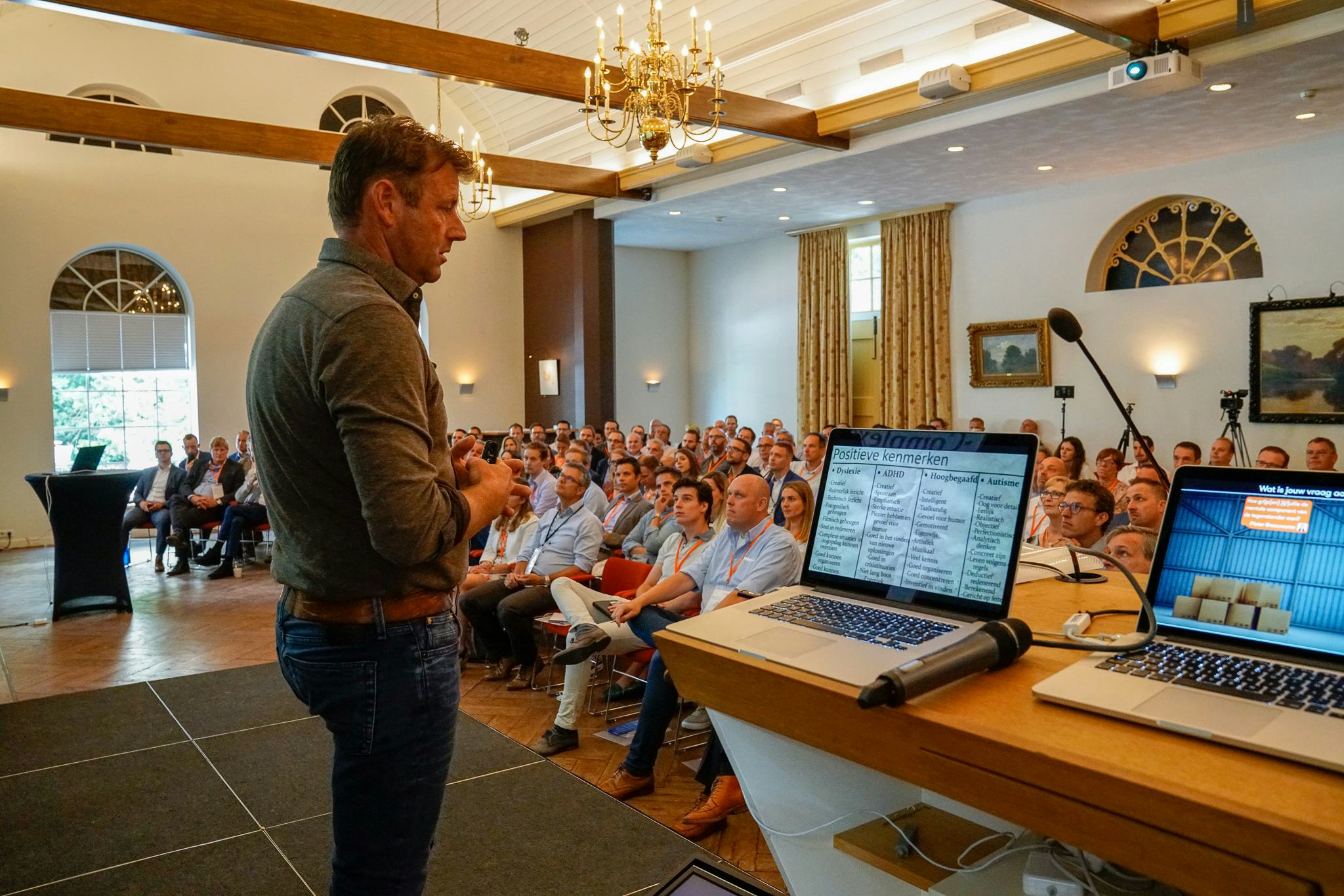 Oud hockey coach Marc Lammers: "“Ik snap niet dat jullie elkaar niet vaker opzoeken. Als ik jullie was, ging ik gewoon eens bij elkaar stage lopen"