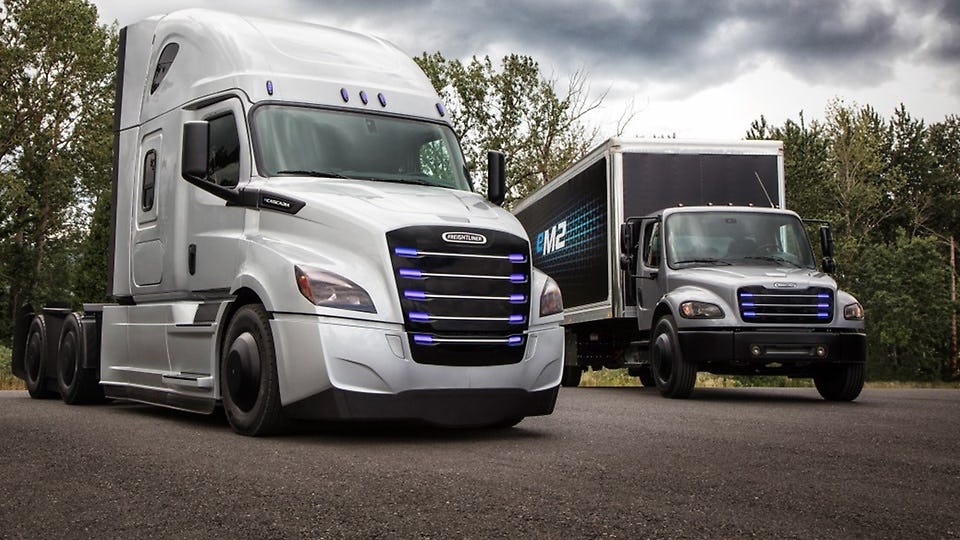 Daimler imponeert met introductie van twee e-trucks