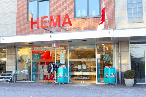 DHL opent pakketpunten in Hema-filialen