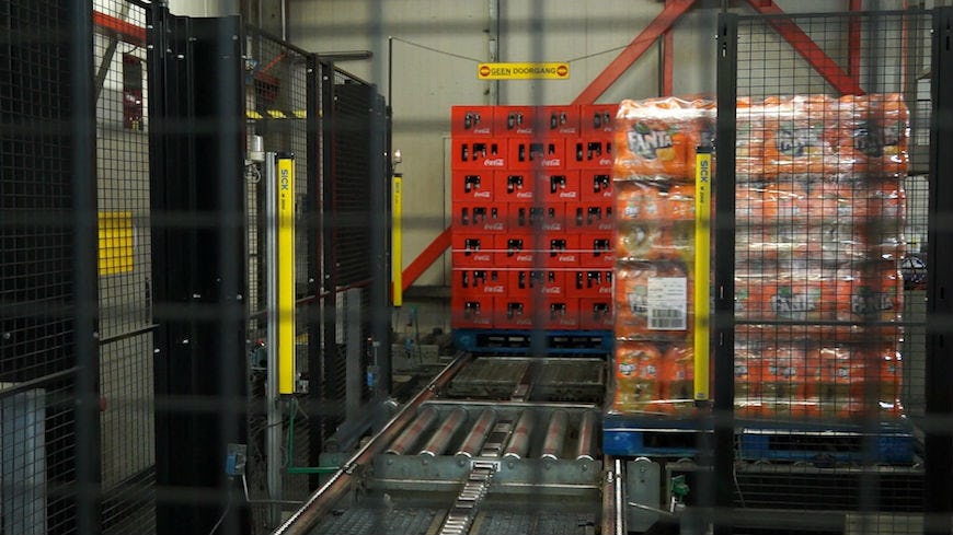 Coca-Cola European Partners investeert 13,7 miljoen euro in de bouw van een tweede hoogbouwmagazijn in de Antwerpse productie- en distributievestiging.