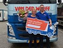  Mirjam Dijkstra, personeelsfunctionaris Van der Werff en Barry Logger, 2000ste  instromer ikwordvrachtwagenchauffeur.nl 
