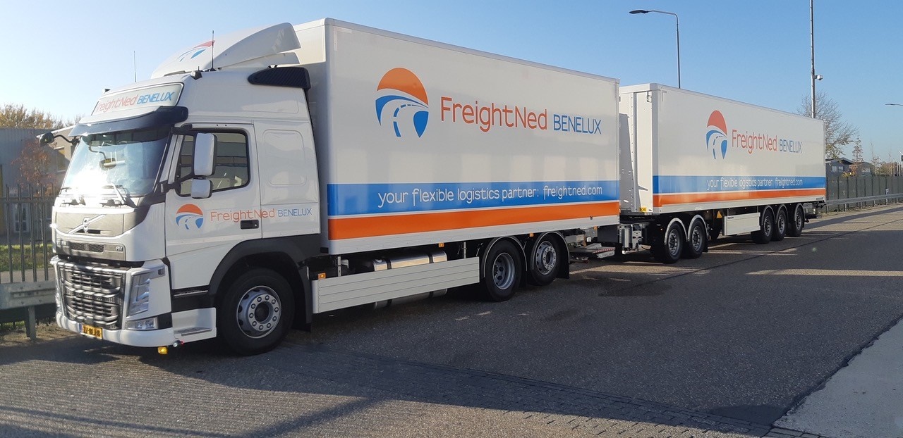 Het transportbedrijf Van Wanrooy Transport in Oosterhout gaat verder onder een nieuwe naam: FreightNed Benelux (voor transport) en Warehousing (opslag en logistieke dienstverlening)