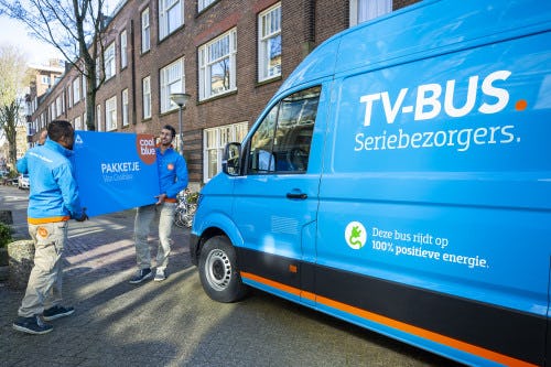 Coolblue bezorgt tv's in Rotterdam en Amsterdam elektrisch