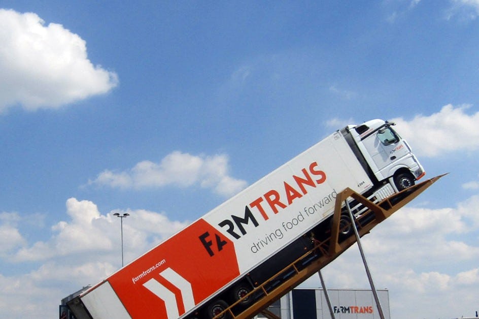 Farm Trans vervoert tijdens 'Bordeaux-project' 15 ton piepers naar Moerdijk