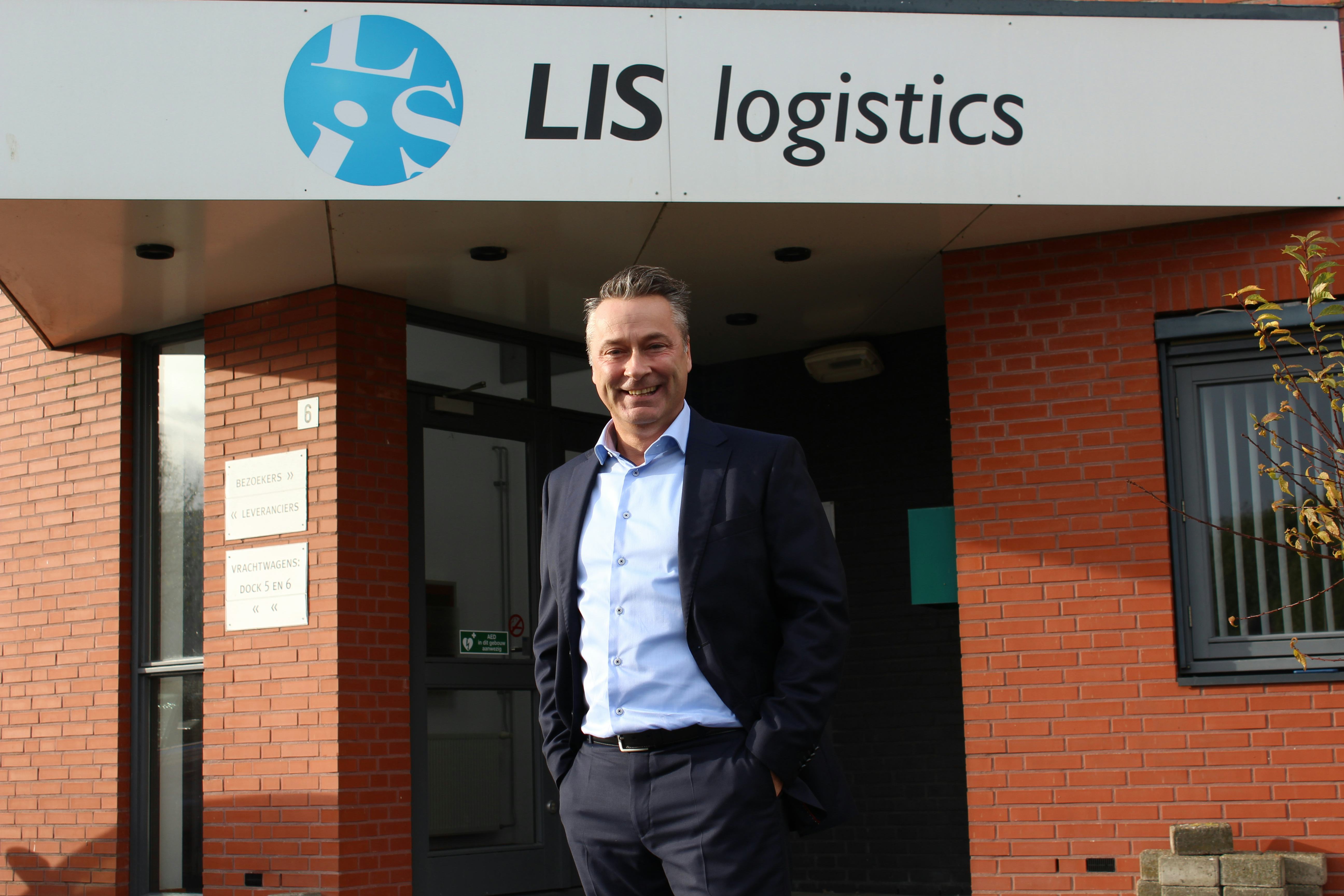 Jaap Vermeer, directeur bij LIS Logistics: “In aanloop naar de Brexit hebben we onszelf een aantal vragen gesteld. Zitten we bij de juiste softwareleverancier? Is deze in staat om het VK op te nemen als nieuw afzetgebied met de daarbij horende documenten?”