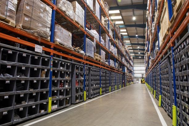 Opslagsystemen: bespaar tot 90 procent plaats in uw magazijn