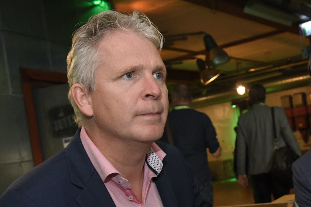 Frank Erftemeijer is niet langer directeur en mede-eigenaar van Yellowstar. 