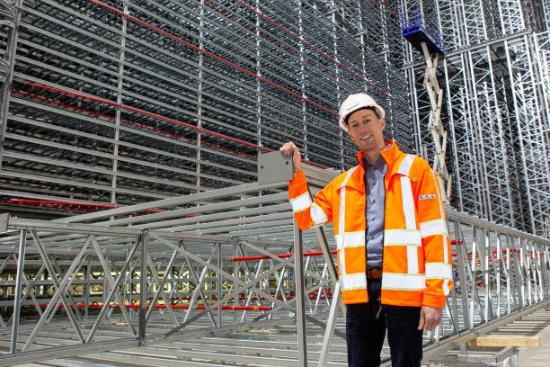 Robert Hillen: "Als we dit warehouse in het najaar van 2021 in gebruik nemen, is dit één van de grootste gemechaniseerde distributiecentra in Europa.”