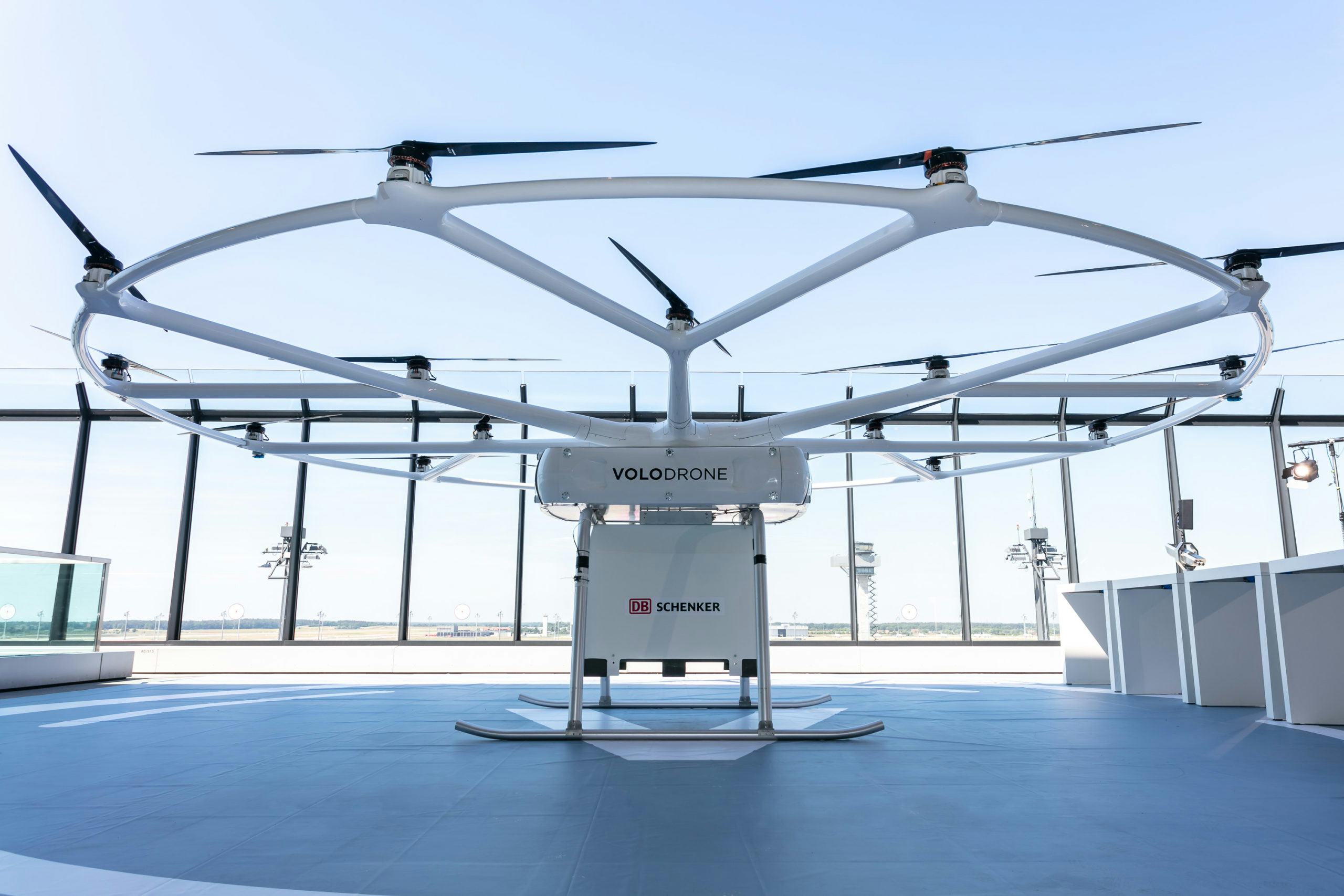 Volocopter en DB Schenker presenteren innovatieve vrachtdrone