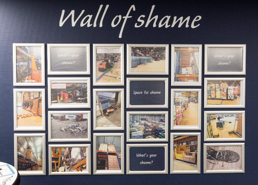 Wall of shame en virtual reality maken distributiecentrum Albert Heijn veiliger