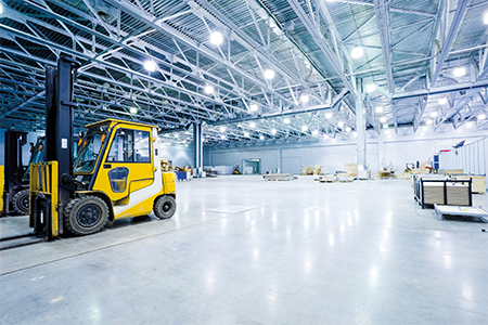 “Veel bedrijven ruilen hun machines in bij de dealer, maar wat ze niet weten is dat die dealers vaak ook weer bij ons terecht komen”.
