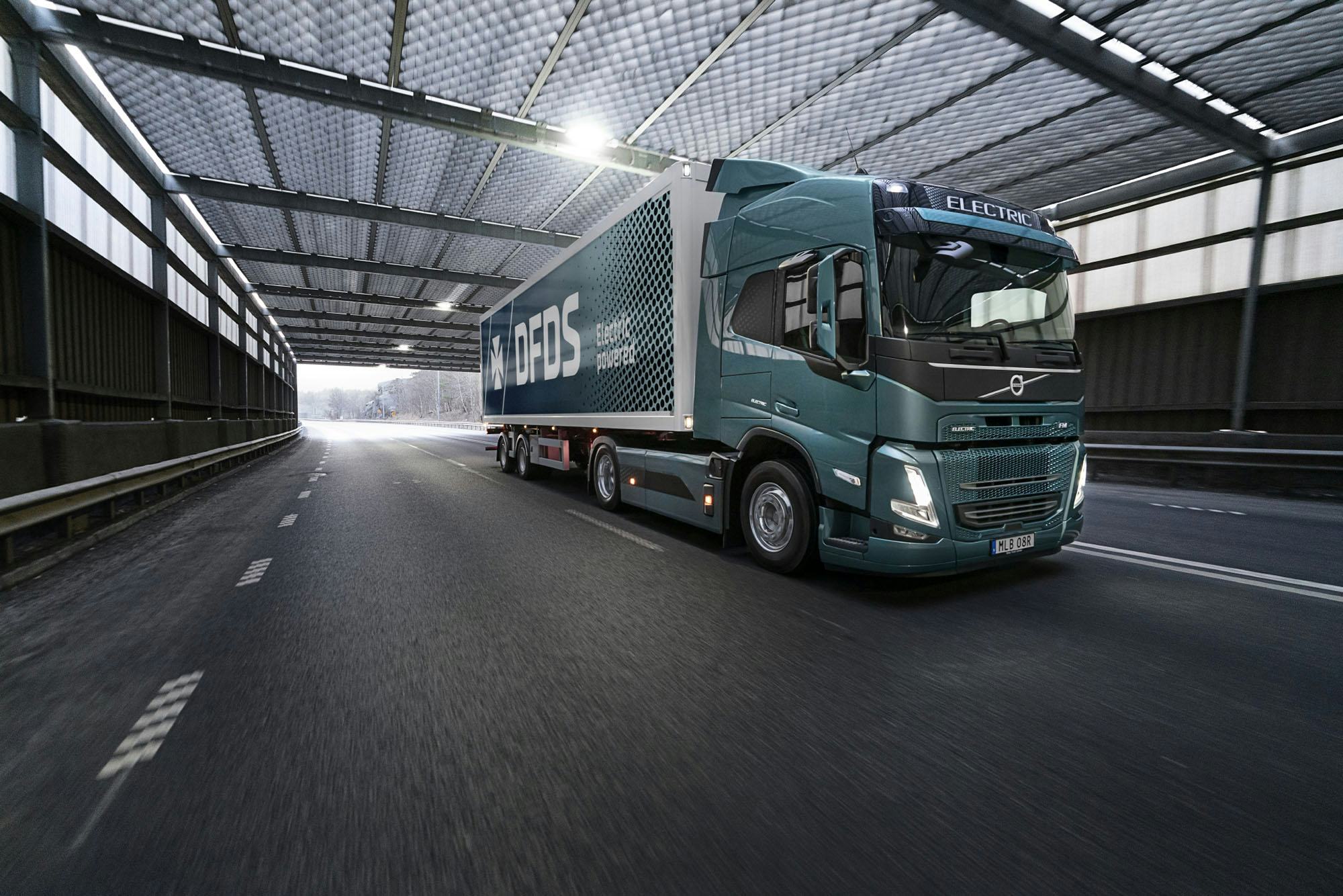 Mega-order: DFDS bestelt 100 elektrische trucks bij Volvo