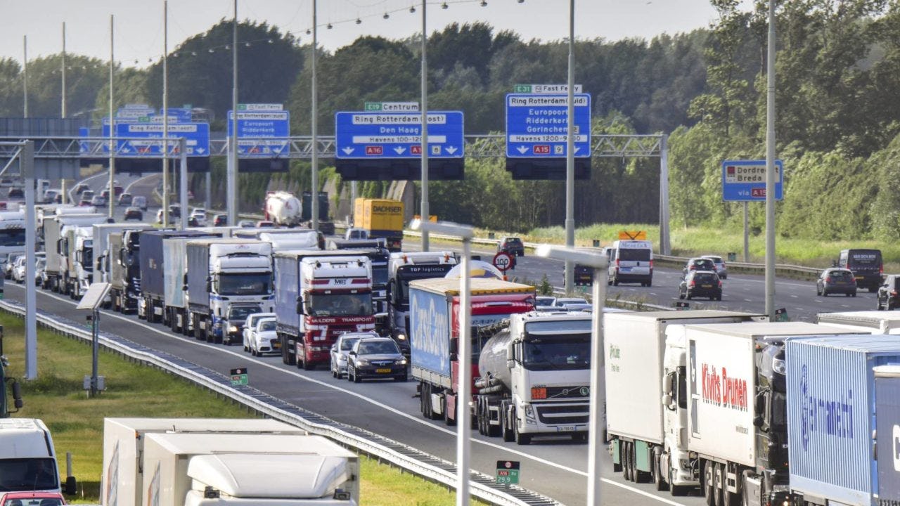 Kosten wegvervoer zullen minder snel stijgen in 2024