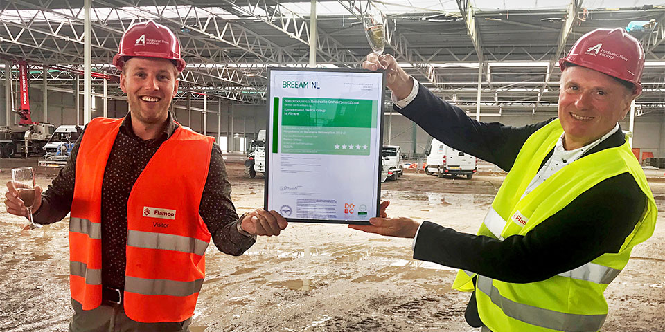 De gemeente Almere hanteert voor Stichtsekant BREEAM Excellent, de op één na hoogste trede, als minimum.