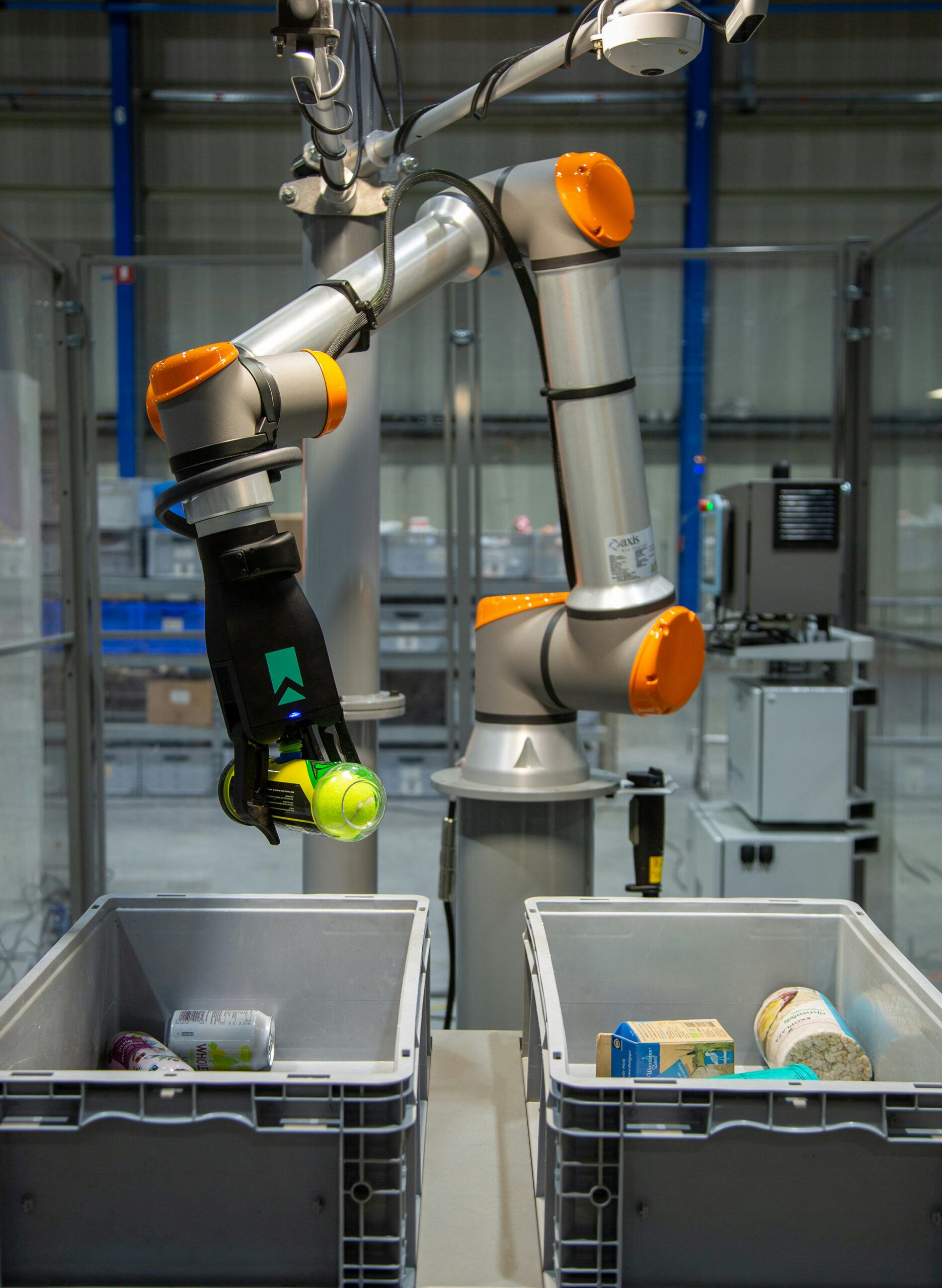 Vanderlande lanceert met RightHand Robotics nieuwe pickrobot