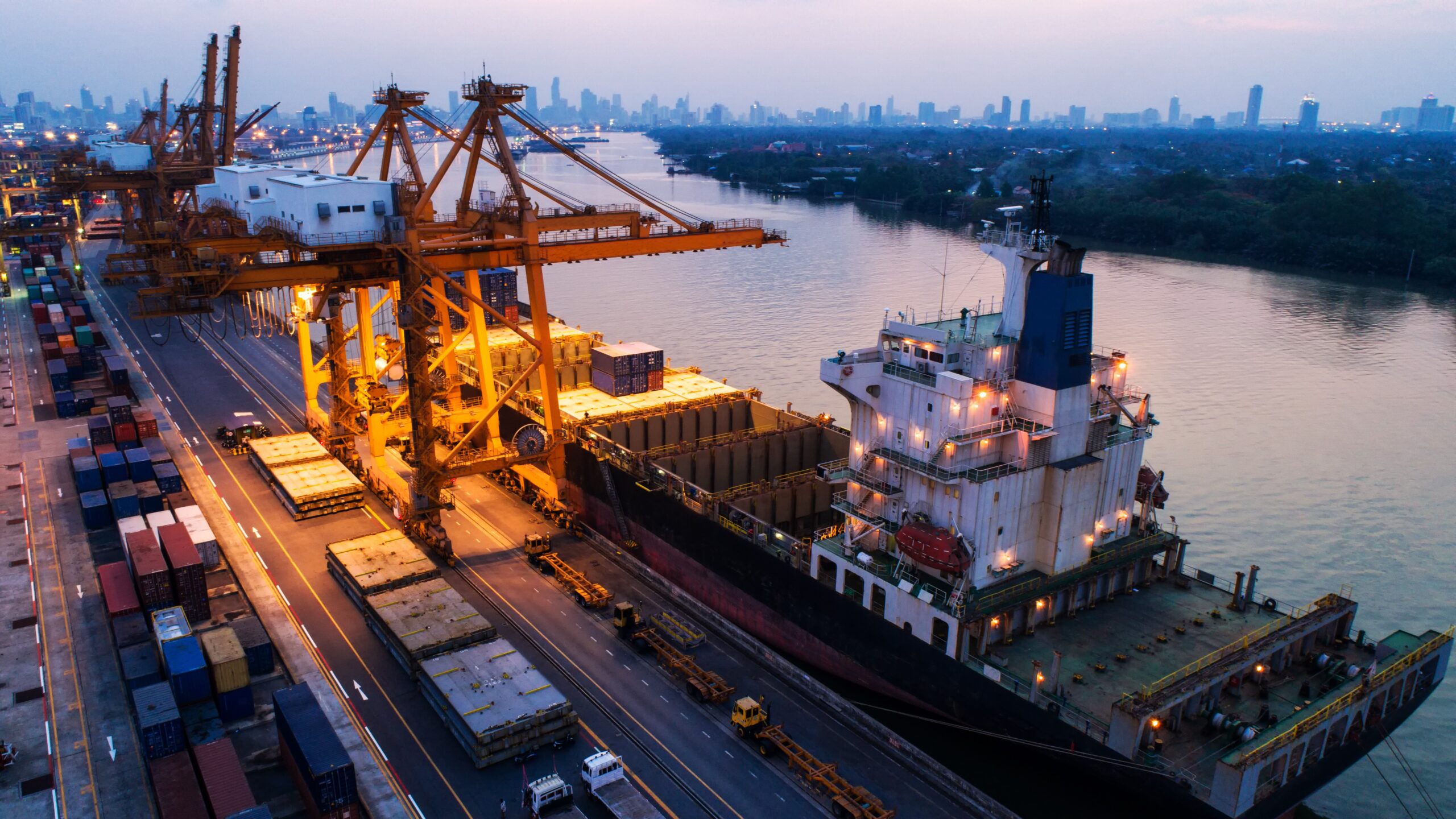 Problemen wereldhandel nog steeds 'verontrustend hoog'