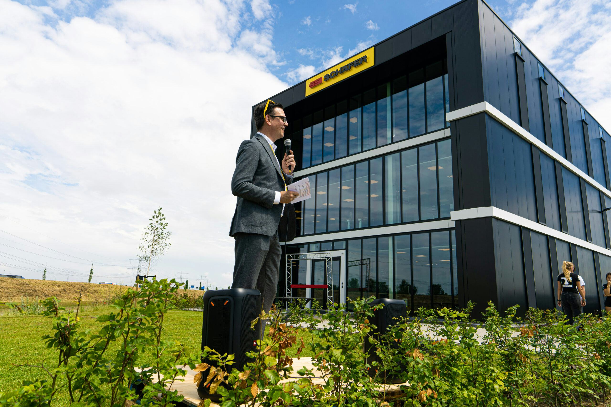 SSI Schäfer opent nieuw hoofkantoor met belevingscentrum