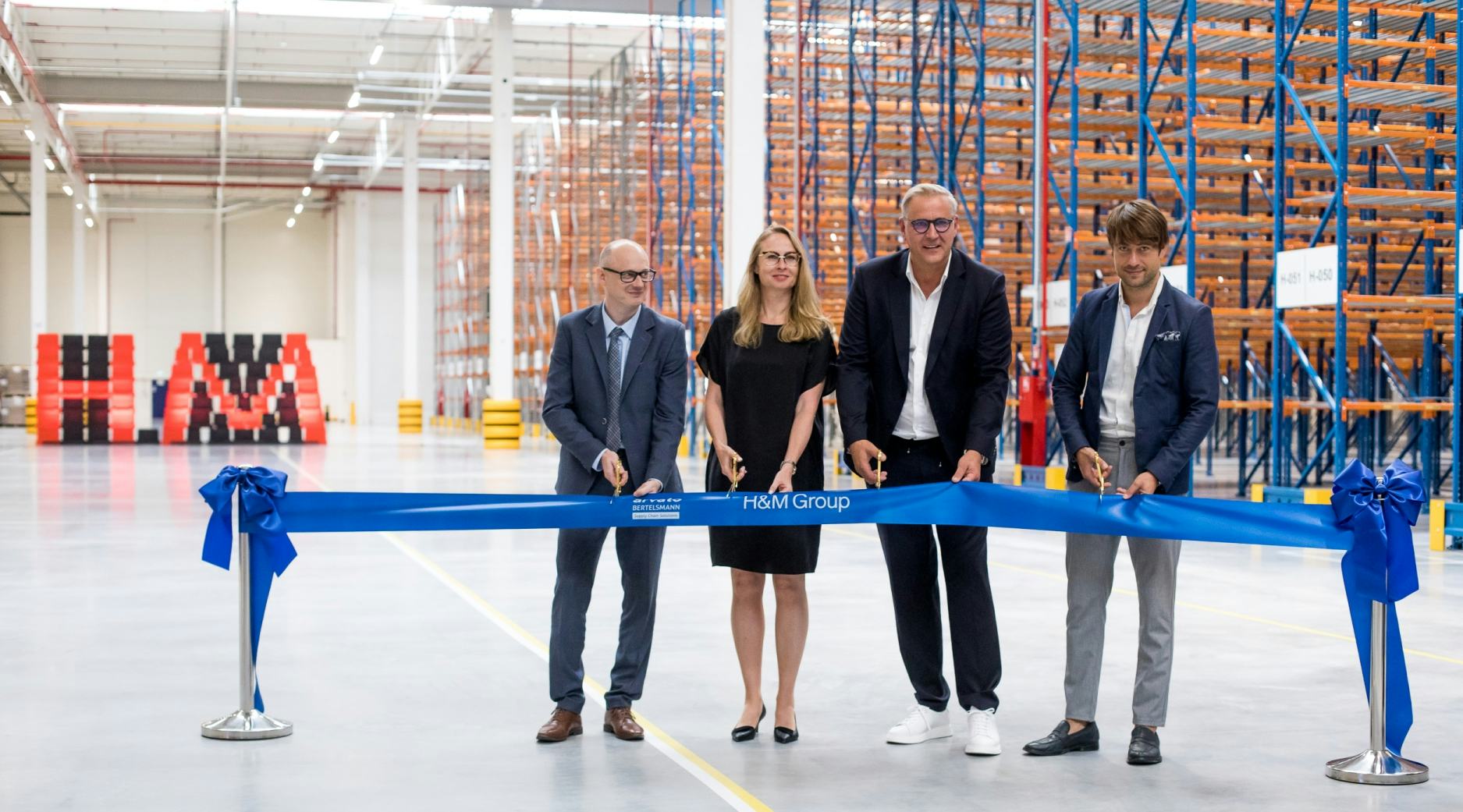 Arvato en H&M openen vergroot dc in Polen
