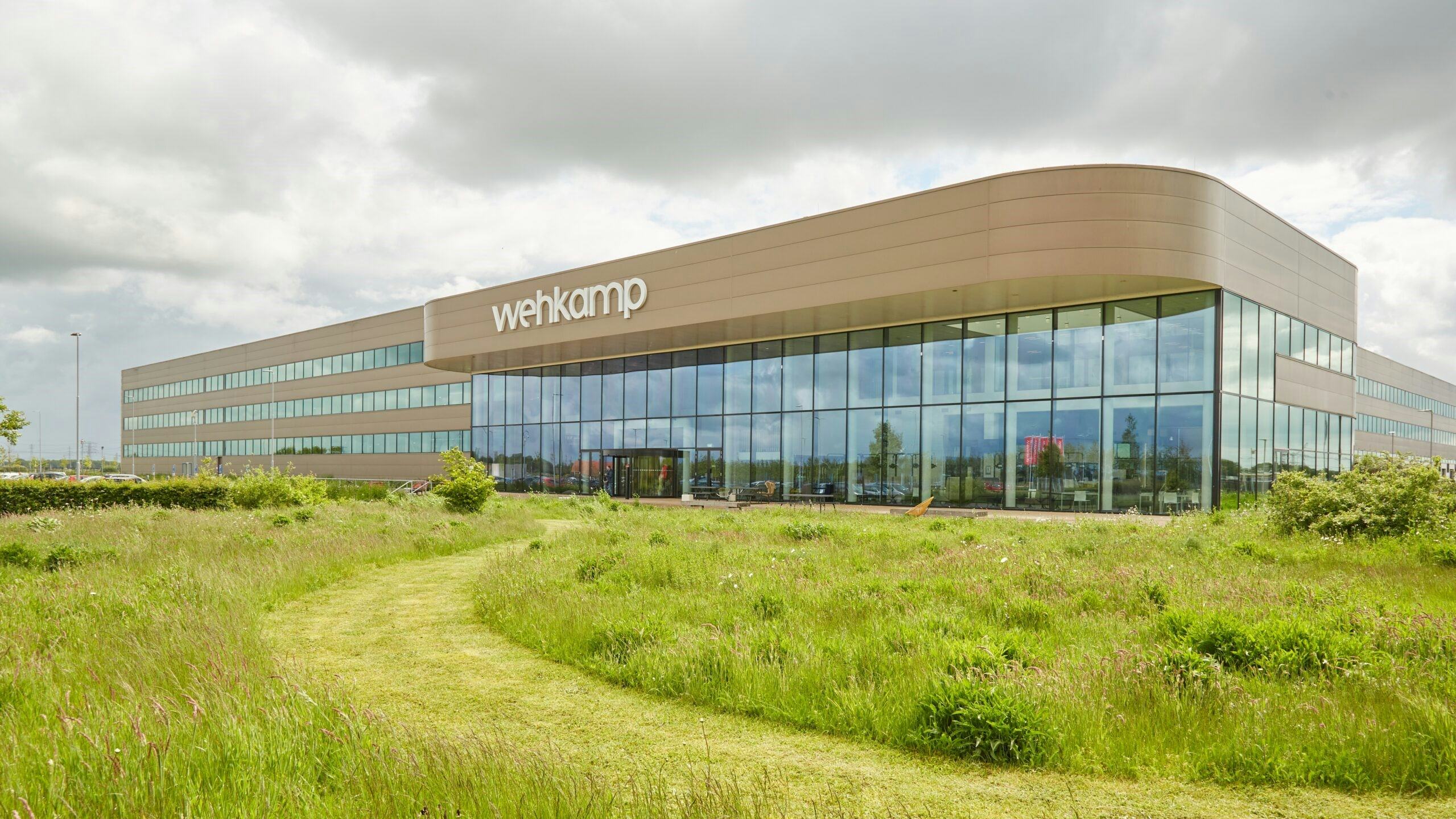 Wehkamp van start met uitbreiding distributiecentrum