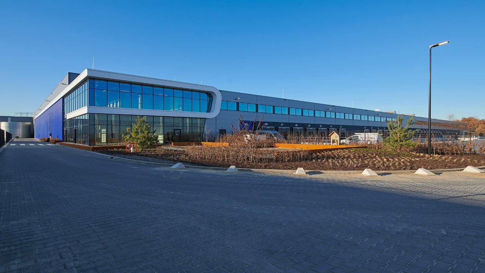 Rhenus breidt uit in Eindhoven met derde warehouse