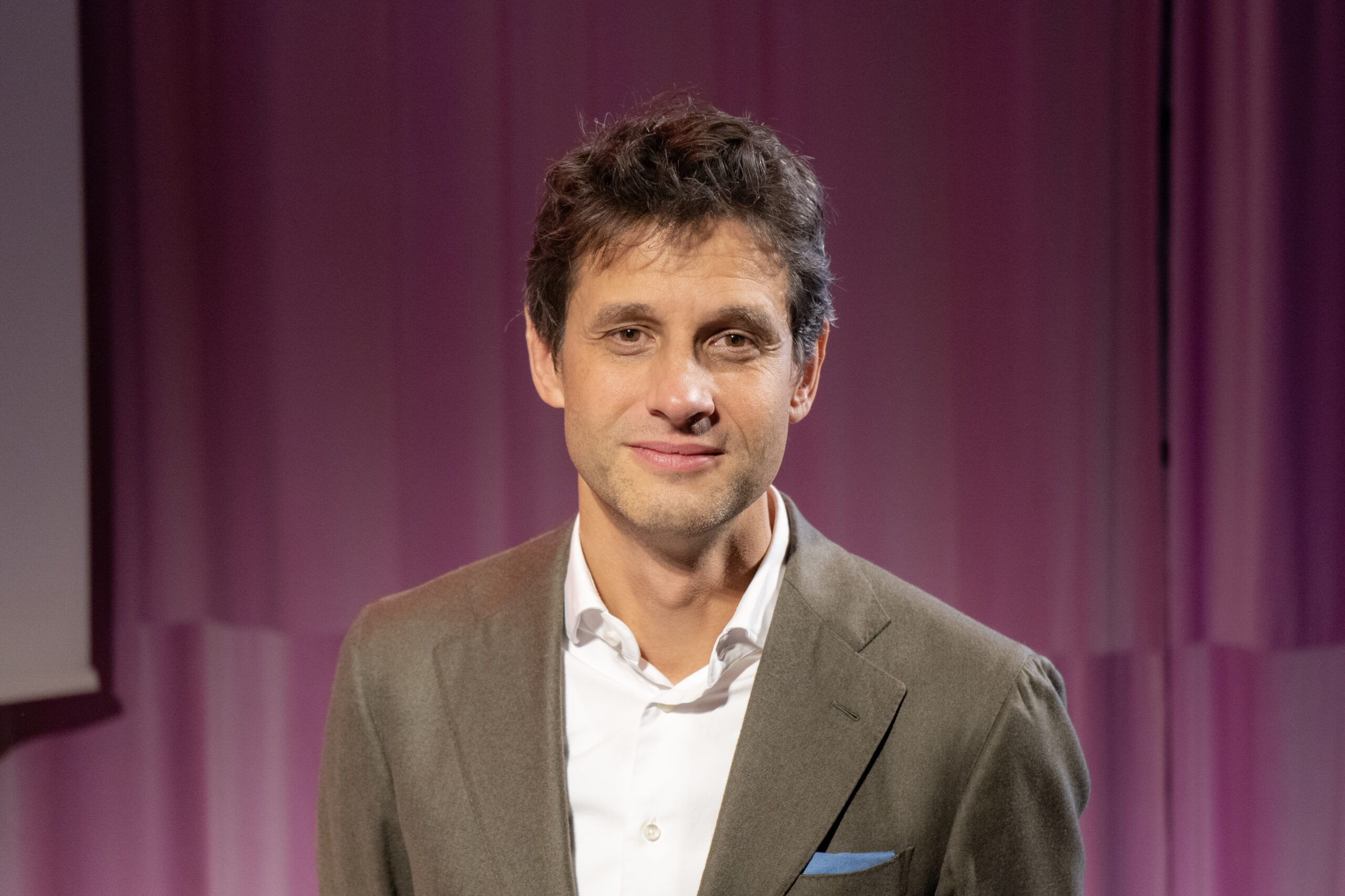 Wouter Veldhuis, Rijksadviseur voor de Fysieke Leefomgeving: “We hebben een vervolg nodig op Nederland Distributieland dat aansluit op de opgaven van nu, de transitie naar een circulaire economie. Eén die uitgaat van brede welvaart."